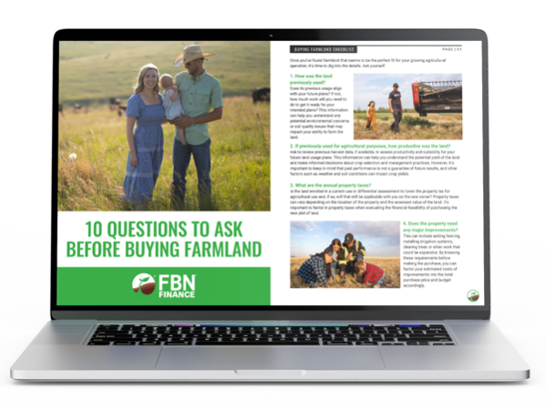 buying-farmland-guide-laptop